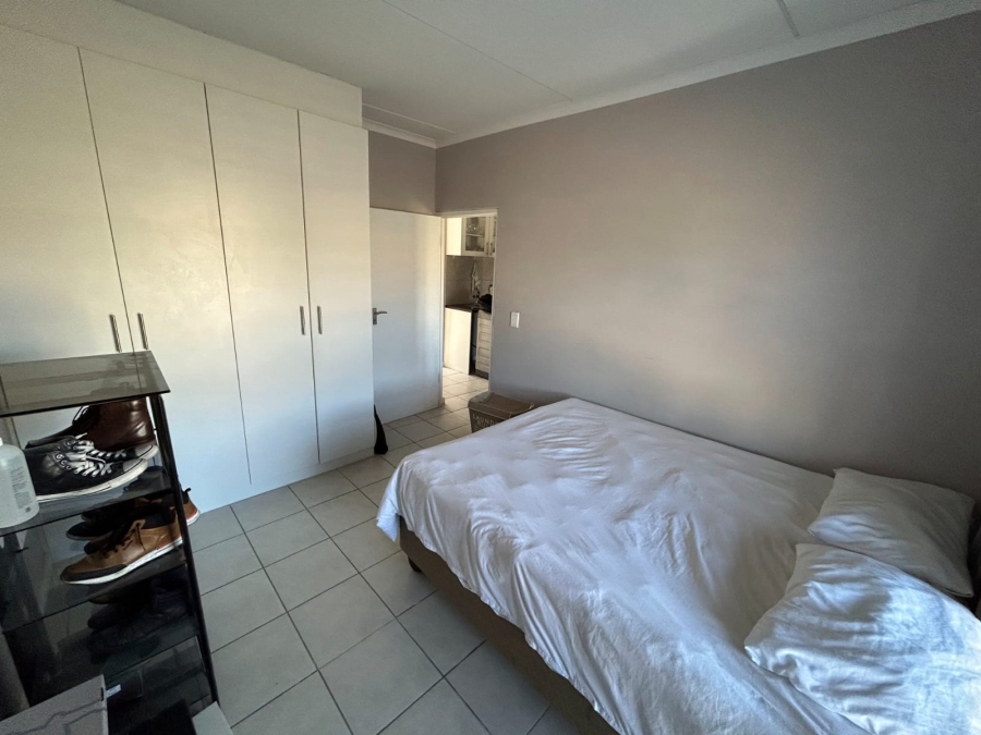 To Let 2 Bedroom Property for Rent in Burgundy Estate Western Cape